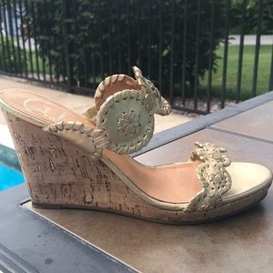 Jack Roger Mini Wedge in Platinum